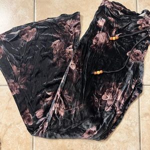 Velvet English Roses Pants Chaser NWT